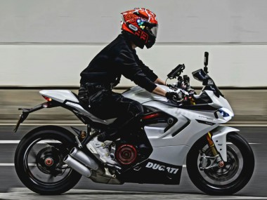 2021-2024 Ducati 2021-2024 Ducati Supersport 950/950S Motorcycle Fairings - White Black