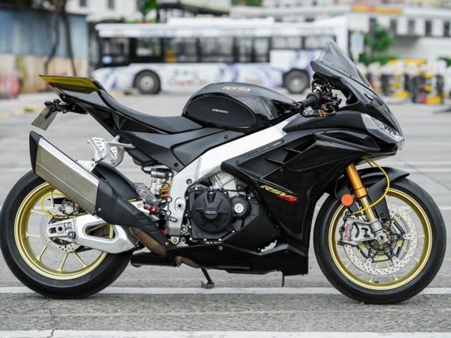 2021-2024 Aprilia RSV4 1100 Motorcycle Fairings - Black