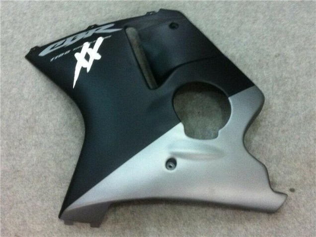 Black 1996-2007 Honda CBR1100XX Motorcycle Fairing Black 1996-2007 Honda CBR1100XX Motorcycle Fairing